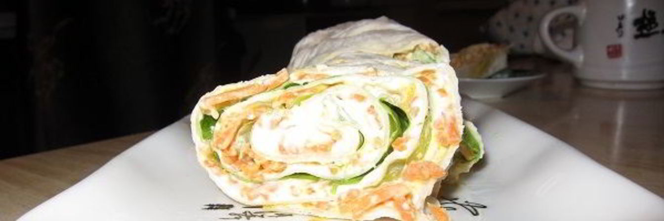 Лаваш с корейской морковкой и сыром