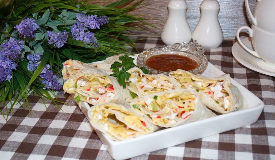 Рецепт лаваша с крабовыми палочками и огурцом