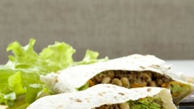 лаваш с пряной говядиной и фасолью