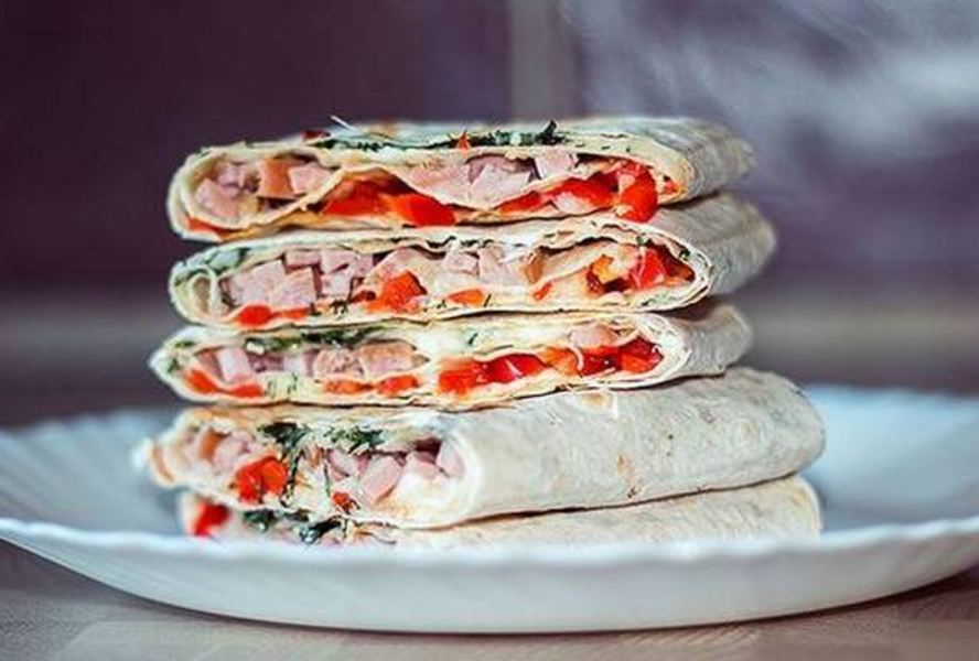 Многослойная закуска в лаваше