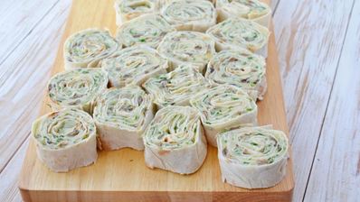 рулетики из лаваша с картофелем, грибами и зеленью