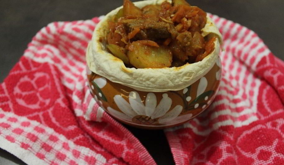 Рецепт свиной вырезки с овощами в лаваше