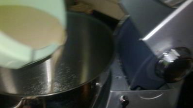 фокачча чесночная с чесночным соусом