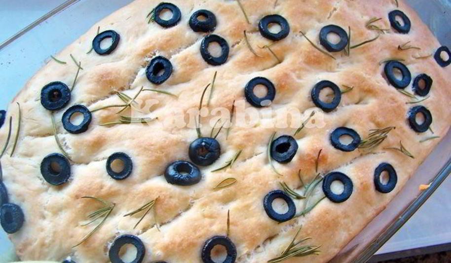 Рецепт фокаччи с маслинами и розмарином