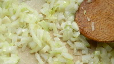 фокачча с жареным луком и сыром