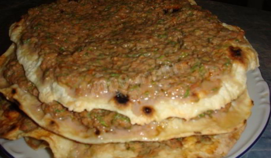 Рецепт лагмаджо — лепешек с мясом