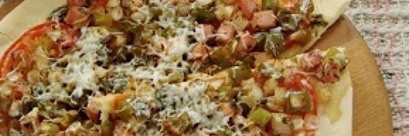 Лепешка с овощами и ветчиной