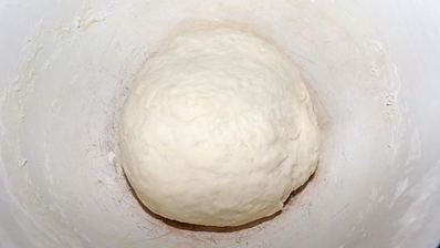 лепешки из слоеного теста катлама