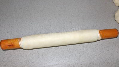 лепешки из слоеного теста катлама