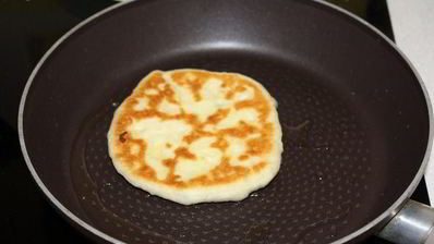 лепешки с черемшой и адыгейским сыром