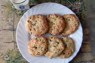 Сырные лепешки с зеленью