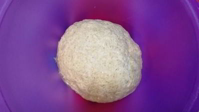 цельнозерновая лепешка с тунцом, креветками и перечным соусом