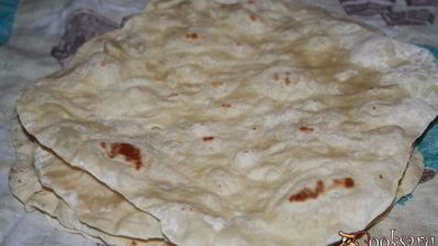 юха — азербайджанская лепешка