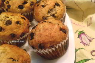 Банановые маффины с шоколадом