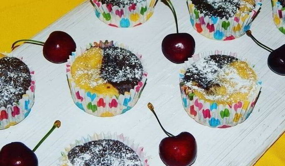 Рецепт маффинов дуэт с черешней