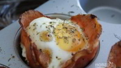 маффины с беконом и яйцом