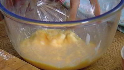 маффины с шоколадом и вяленой вишней