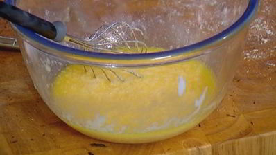 маффины с шоколадом и вяленой вишней