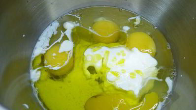 сырные маффины с паприкой и оливками