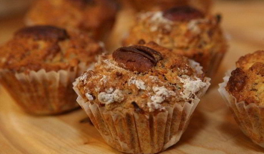 Рецепт яблочных маффинов с орехами пекан