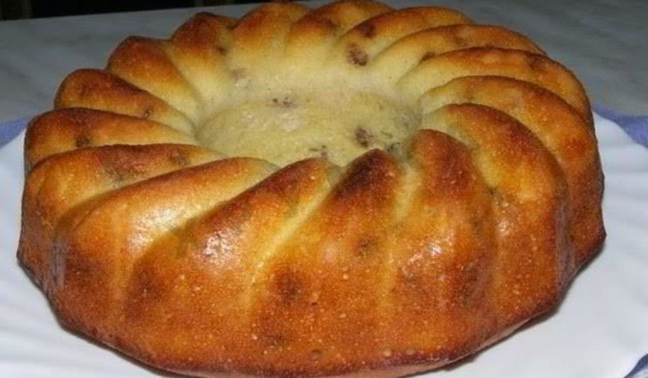 Рецепт простого манника на кефире с кокосовой стружкой без муки