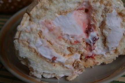 Меренговый рулет