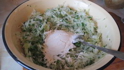 капустные оладьи