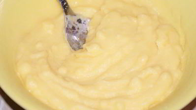 кукурузные оладьи с острой сальсой