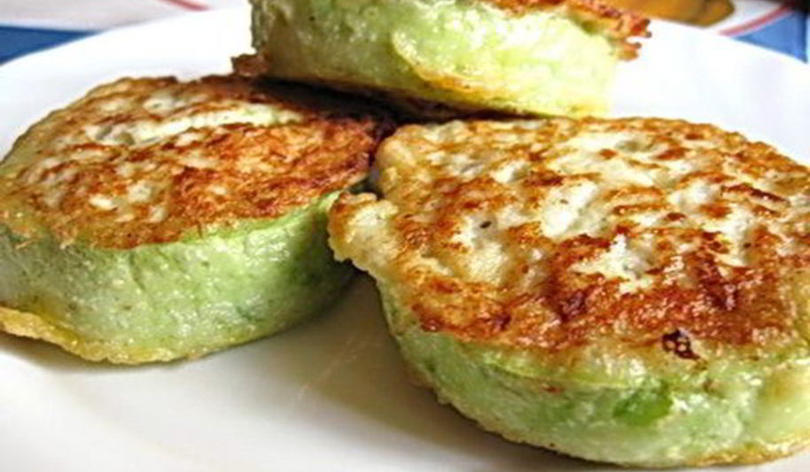 Рецепт оладий в кабачковых кольцах