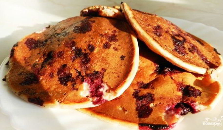 Рецепт овсяных оладий с черной смородиной