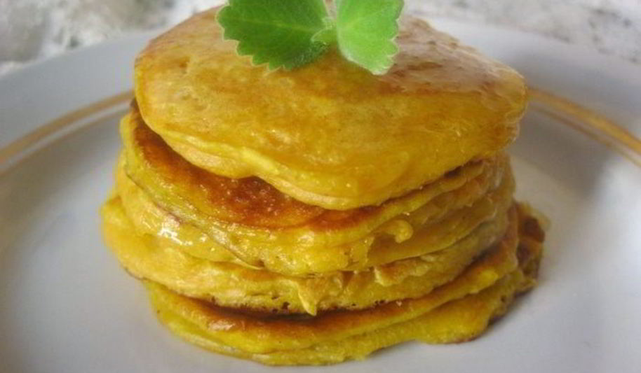 Рецепт пряных тыквенных оладий на молоке