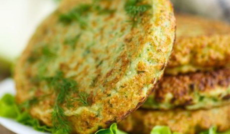 Рецепт пышных оладий из кабачков