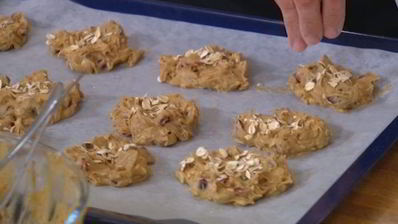 овсяное печенье с ягодами и белым шоколадом