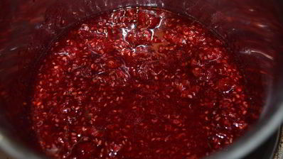 вкуснейшее шоколадное песочное печенье с малиновым конфитюром