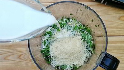 киш с фаршем и овощами в ароматной заливке