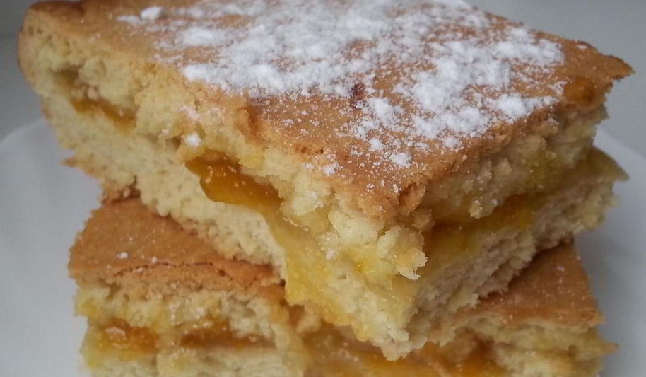 Рецепт песочного пирога с абрикосовым вареньем