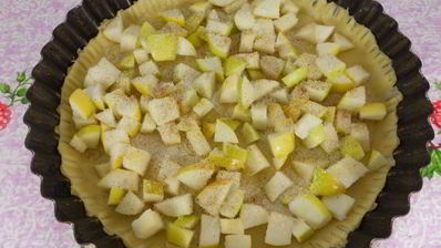 песочный пирог с яблоками и заварным сметанным кремом