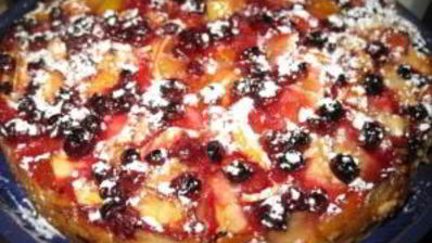 пирог на ряженке с ягодами