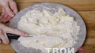 пирог с ягодами и творогом