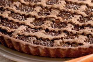 Шоколадный пирог с курагой