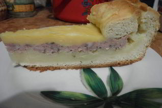 Слоеный пирог с мясом