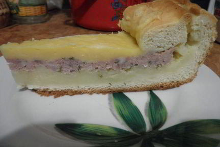 Слоеный пирог с мясом