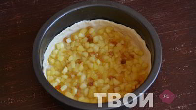 слоеный яблочный пирог