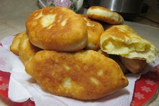 Дрожжевые пирожки в хлебопечке с картошкой несладкие