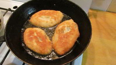 дрожжевые пирожки в хлебопечке с картошкой несладкие