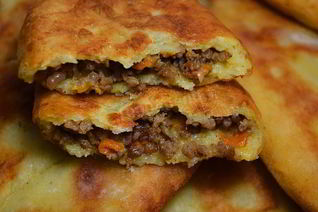 Картофельные пирожки с фаршем