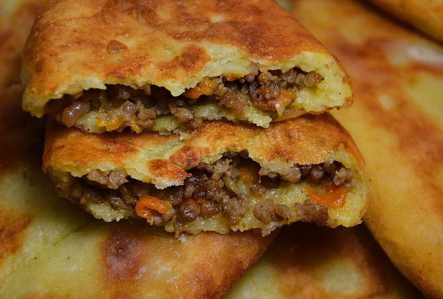 Картофельные пирожки с фаршем