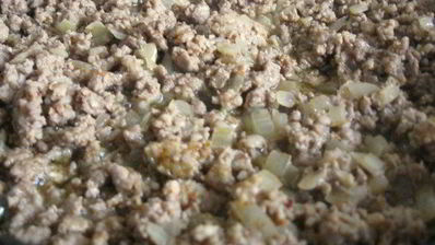 картофельные пирожки с грибным соусом