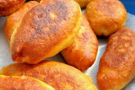 Ленивые пирожки с сыром и сосисками