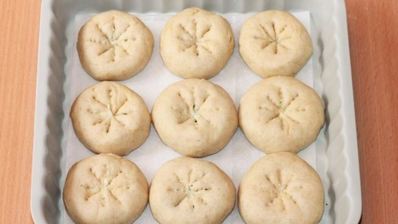 пирожки-булочки на кефире с оливками и зеленью